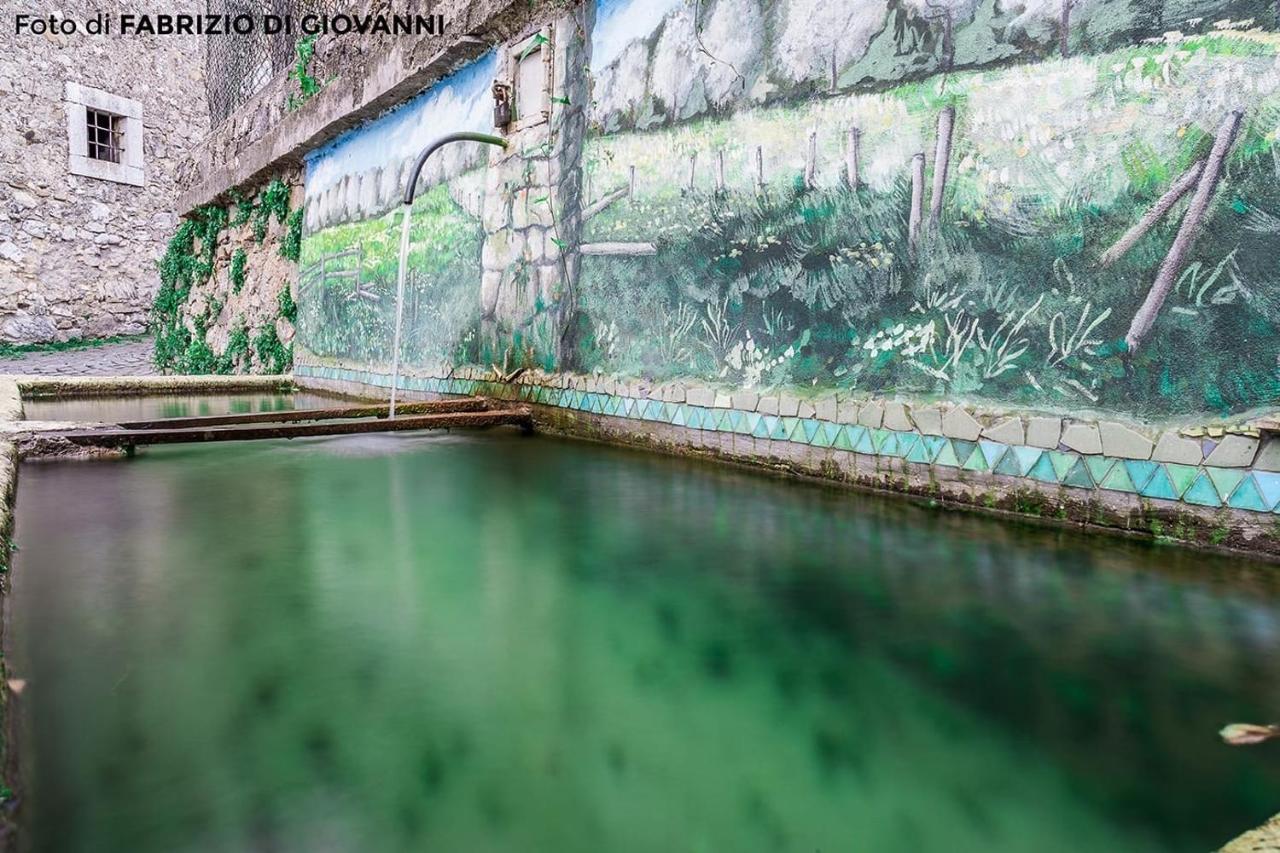 Il Sogno Nel Vento Bed & Breakfast Tufo Basso Bagian luar foto